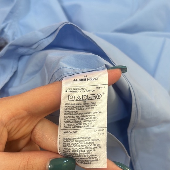 Gap Men’s Blue Button Down Shirt Size M - Picture 6 of 6